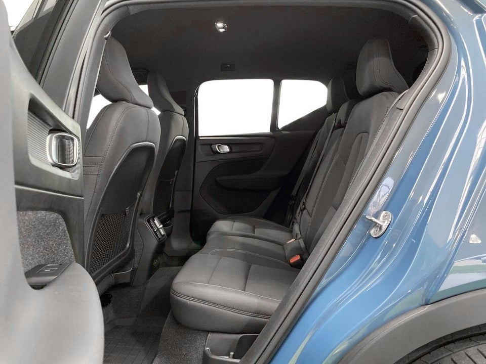 Volvo EX40 Extended Range Plus 5d