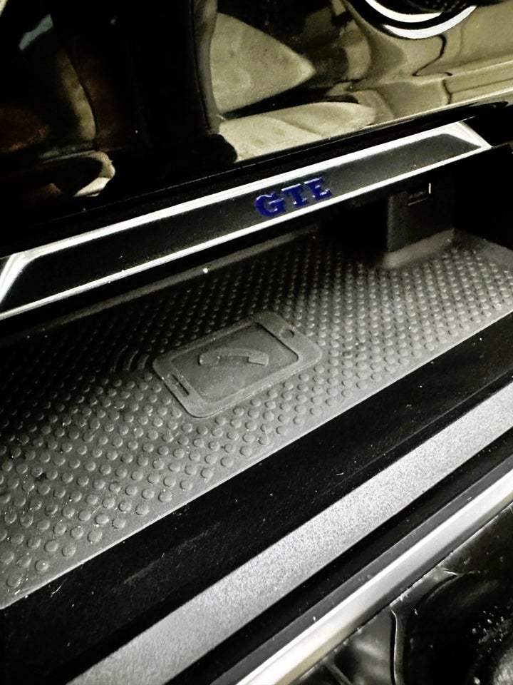 VW Passat 1,4 GTE Highline DSG 4d