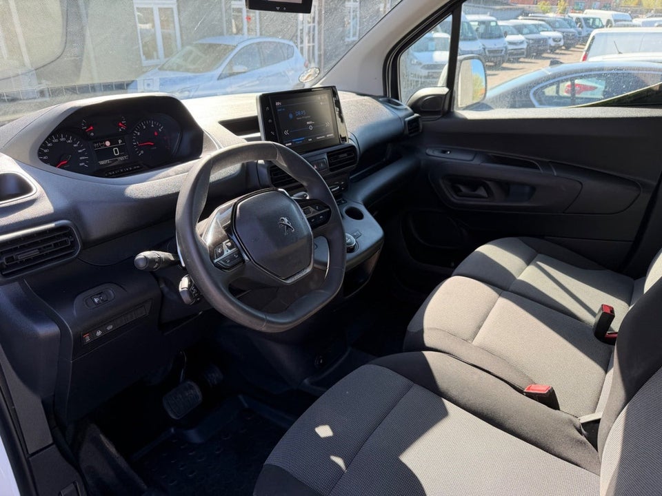 Peugeot Partner 1,5 BlueHDi 130 L2V2 Ultimate EAT8 Van
