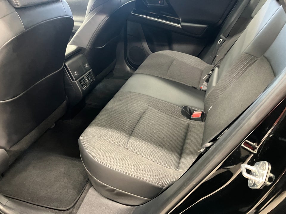 Toyota bZ4X Essential 5d