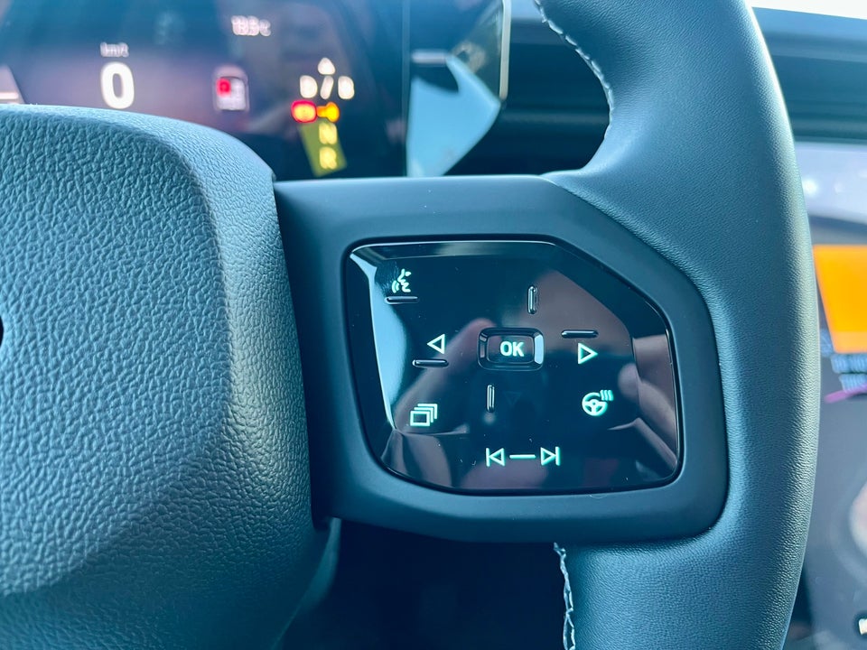 Ford Explorer 82 Premium Extended Range 5d