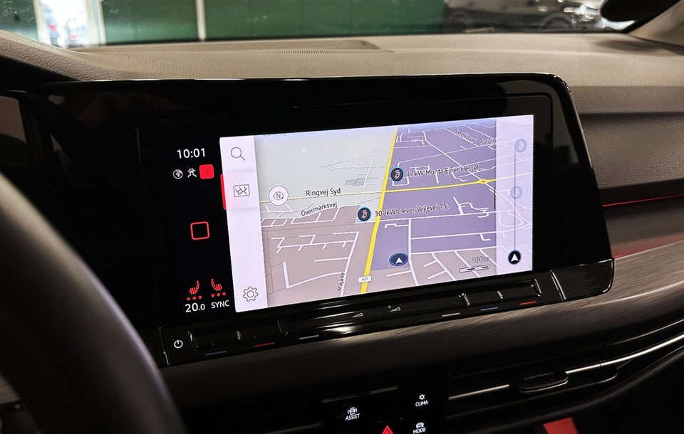VW Golf VIII 1,4 eHybrid DSG 5d