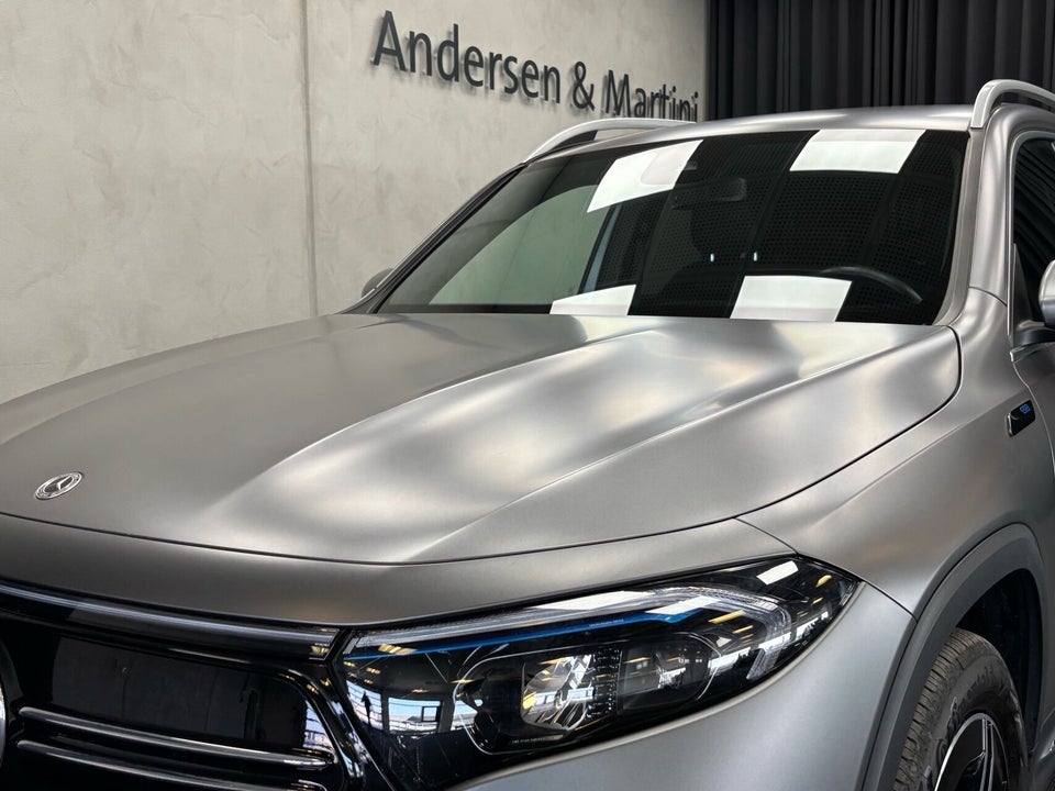 Mercedes EQB250 AMG Line 5d