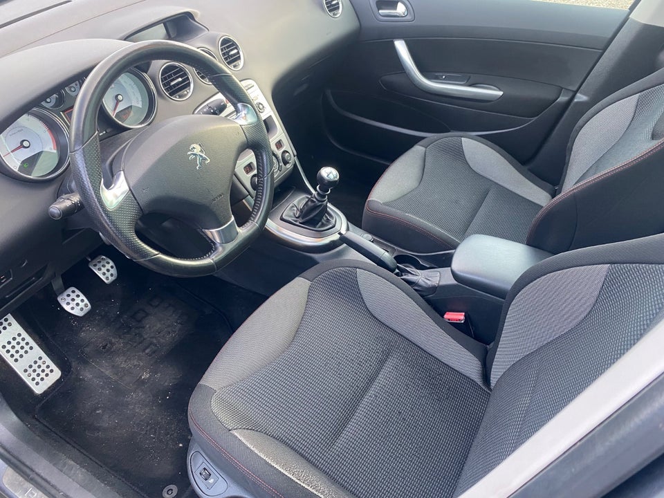 Peugeot 308 1,6 e-HDi 112 Sportium SW 5d