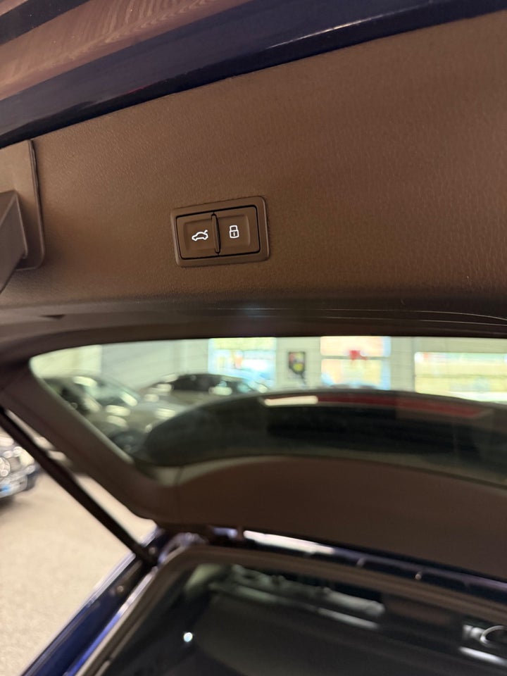 Audi e-tron 55 S-line quattro 5d