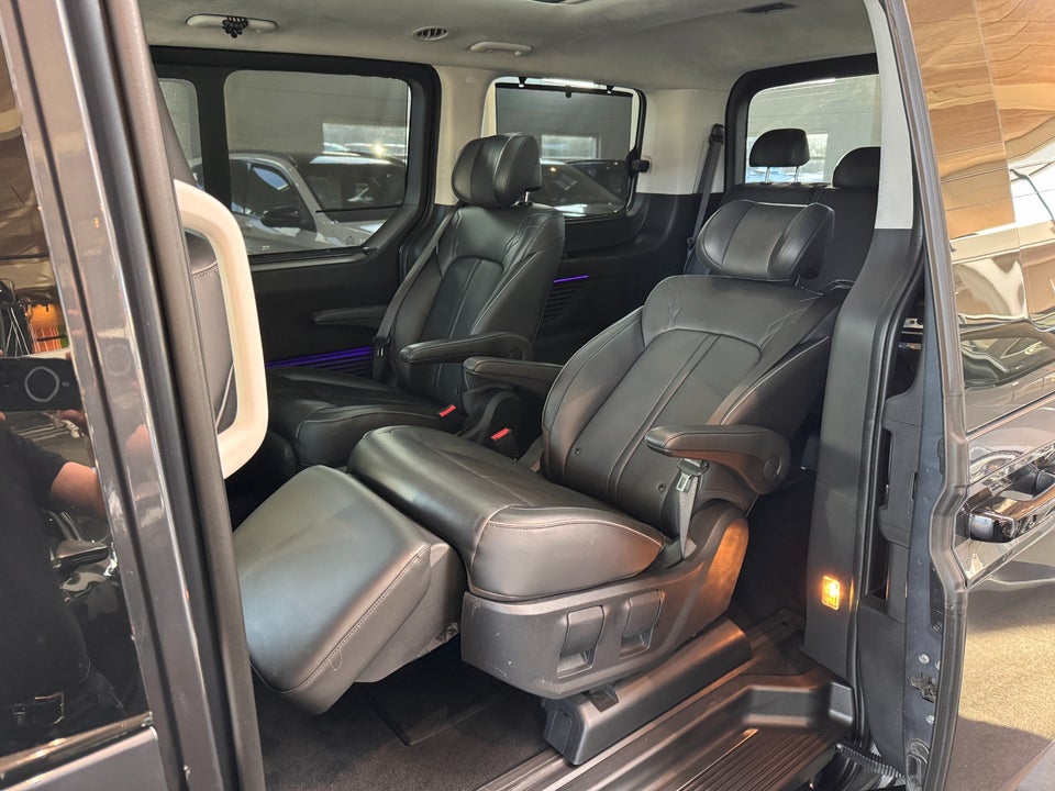 Hyundai Staria 2,2 CRDi Signature aut. AWD 5d