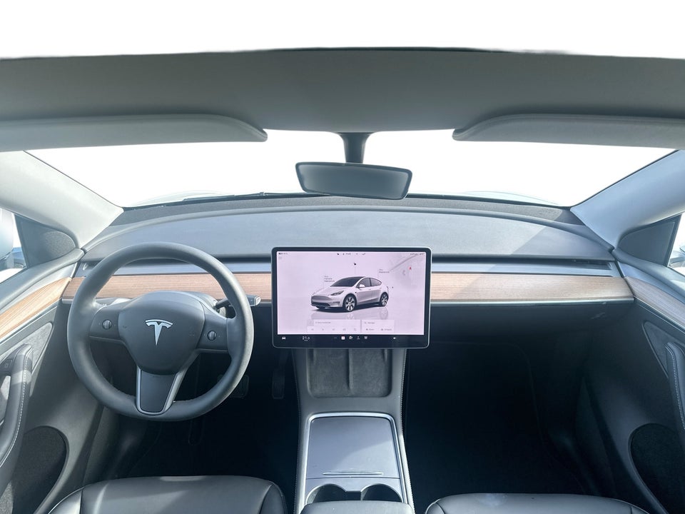 Tesla Model Y RWD 5d