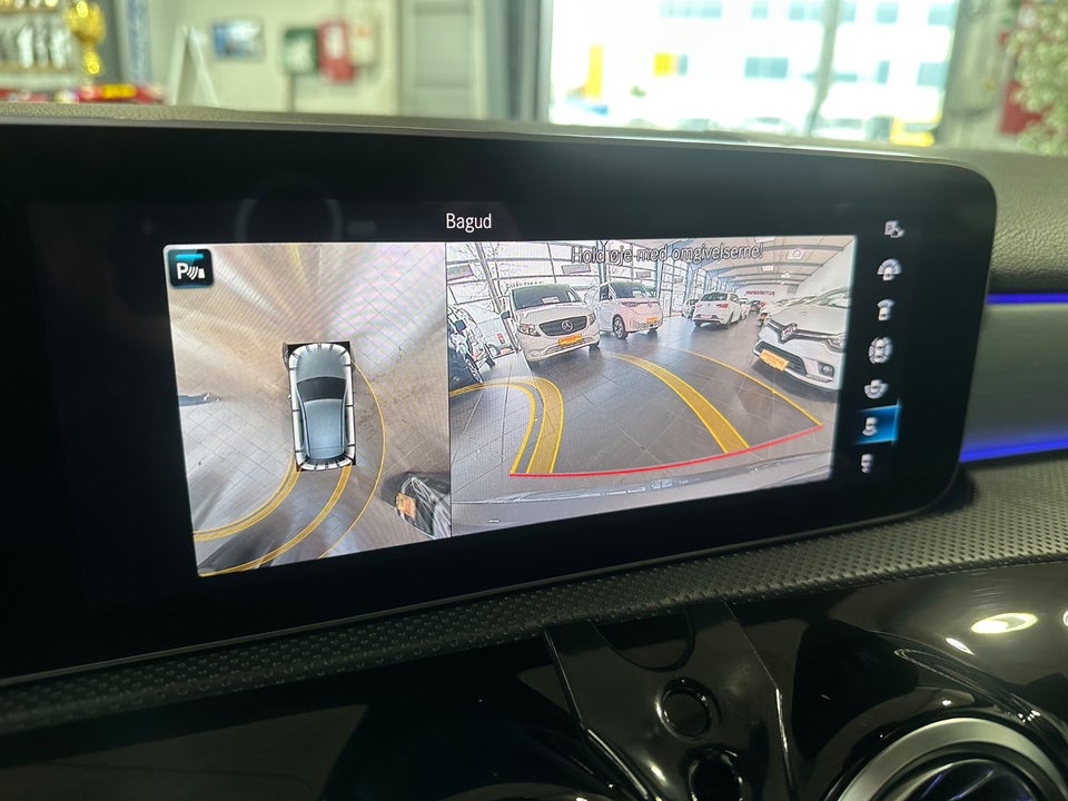 Mercedes A220 2,0 AMG Night Edition aut. 4Matic Van 5d