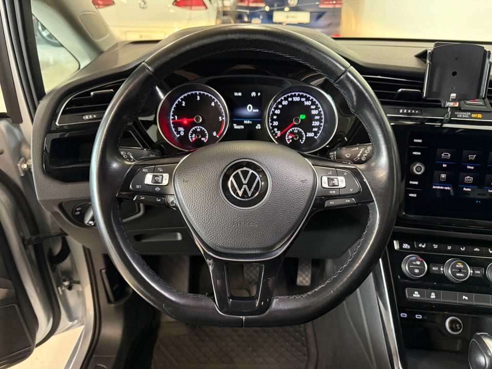 VW Touran 2,0 TDi 150 Highline DSG Van 5d