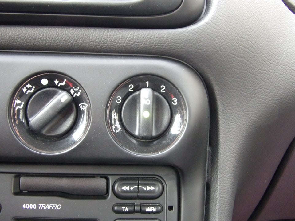 Ford Mondeo 1,6 Fashion 4d
