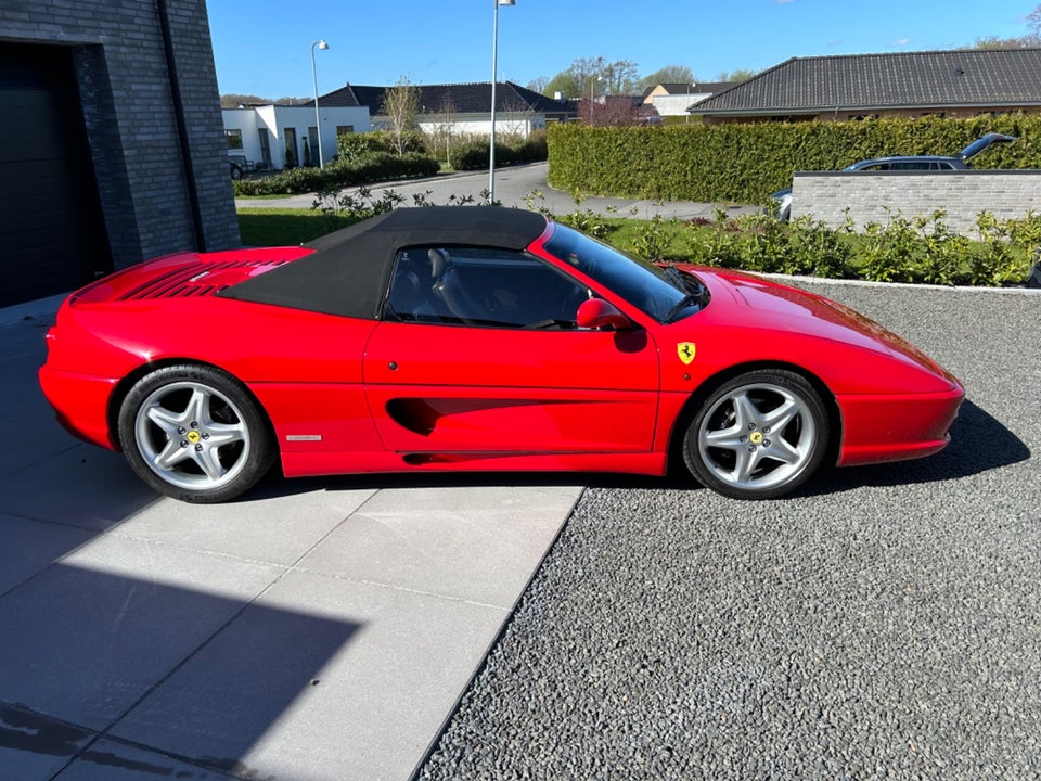 Ferrari F355 3,5 Spider 2d