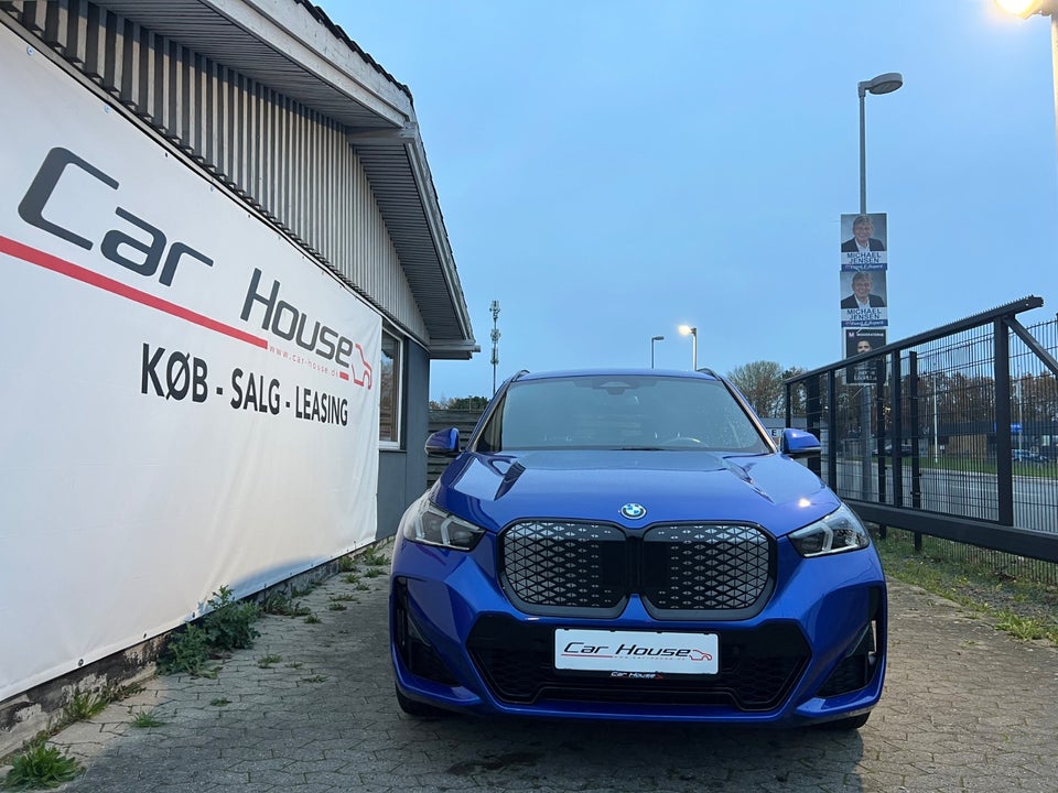 BMW iX1 xDrive30 M-Sport Premium 5d