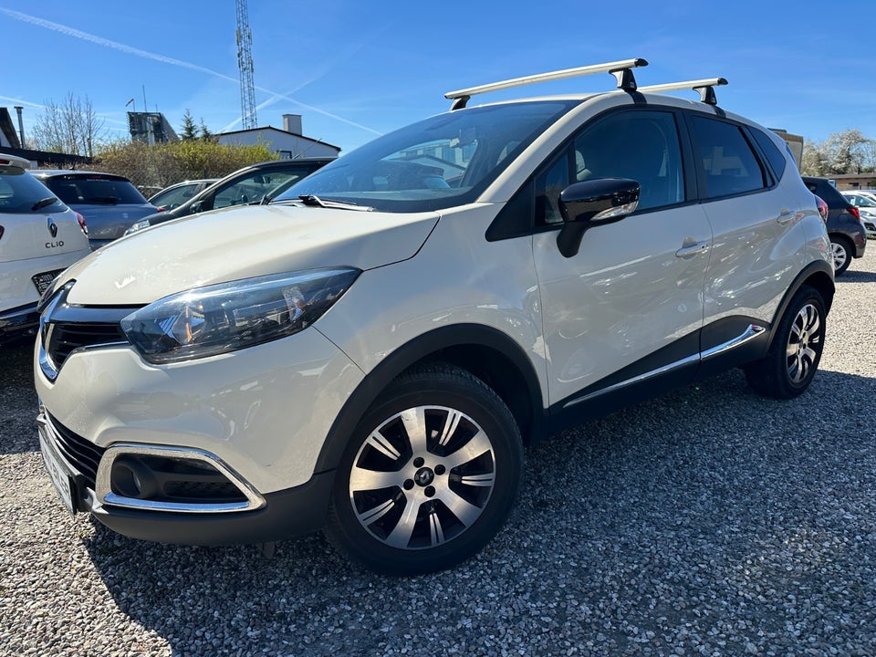 Renault Captur 0,9 TCe 90 Expression 5d