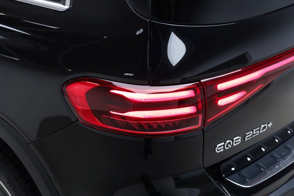 Mercedes EQB250+ AMG Premium 7prs 5d