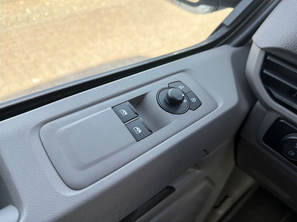 VW e-Transporter 64 Comfort Kassevogn SWB