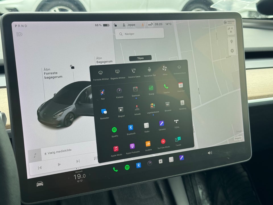 Tesla Model 3 Standard Range+ RWD 4d