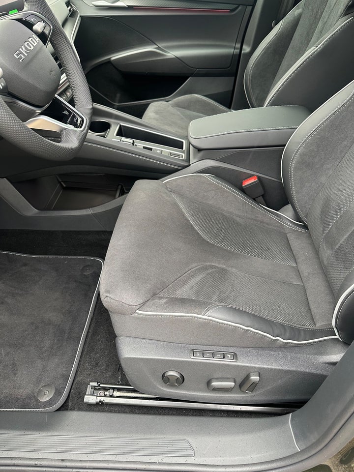 Skoda Enyaq 85 iV Sportline Maxx 5d