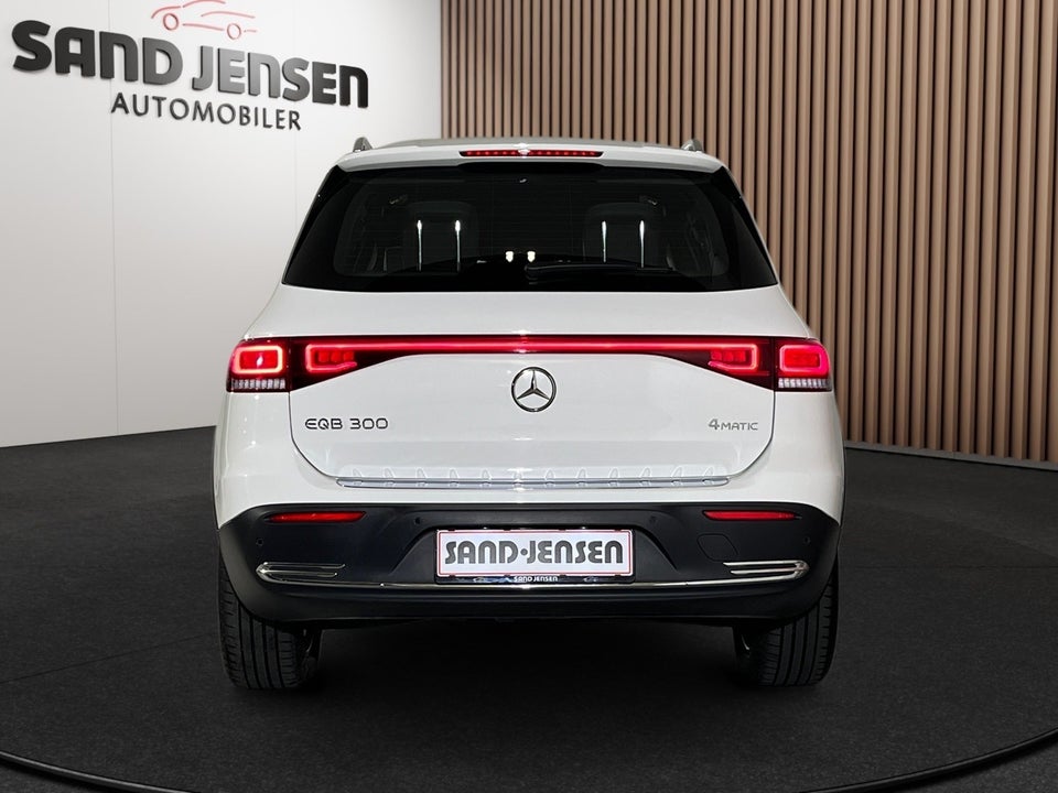 Mercedes EQB300 Progressive 4Matic 7prs 5d