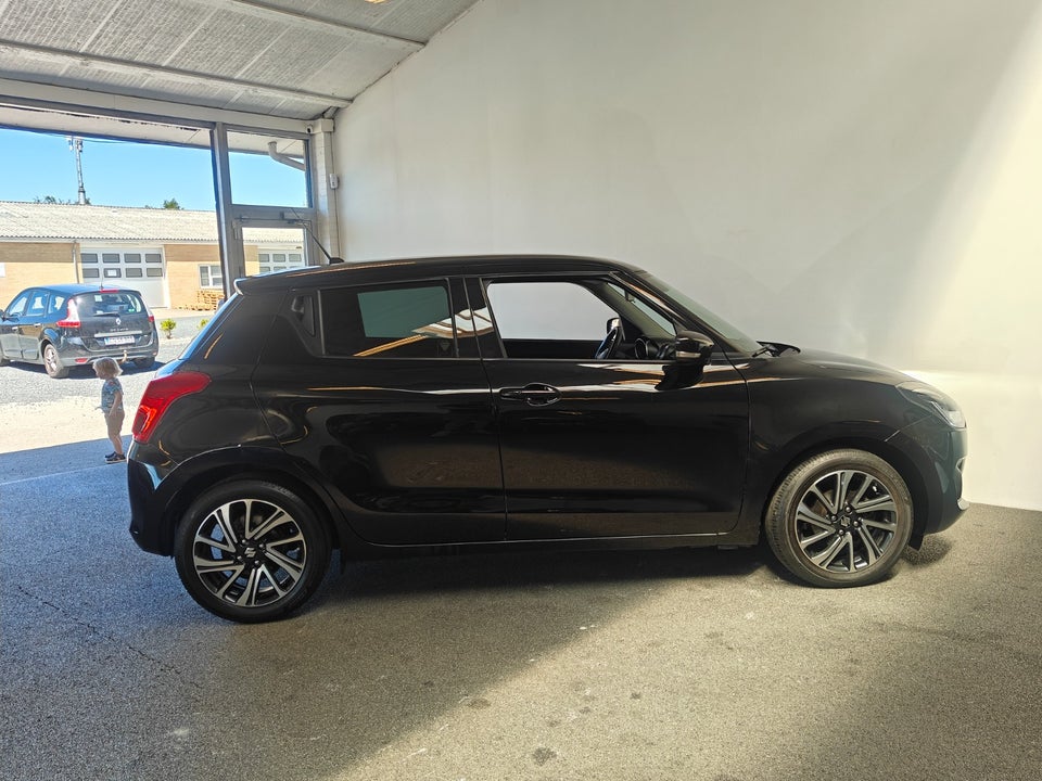 Suzuki Swift 1,2 mHybrid Exclusive CVT 5d