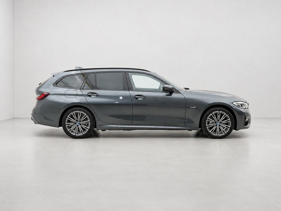 BMW 330e 2,0 Touring M-Sport aut. 5d