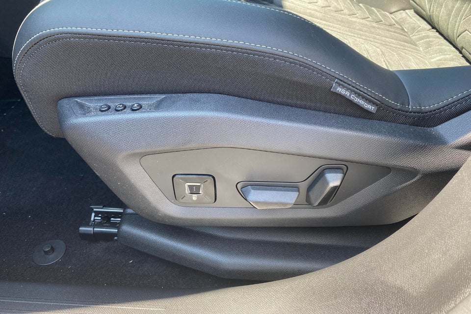 Peugeot e-5008 77 GT Pack 7prs 5d