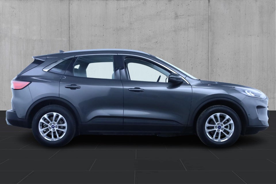 Ford Kuga 2,5 PHEV Titanium CVT 5d