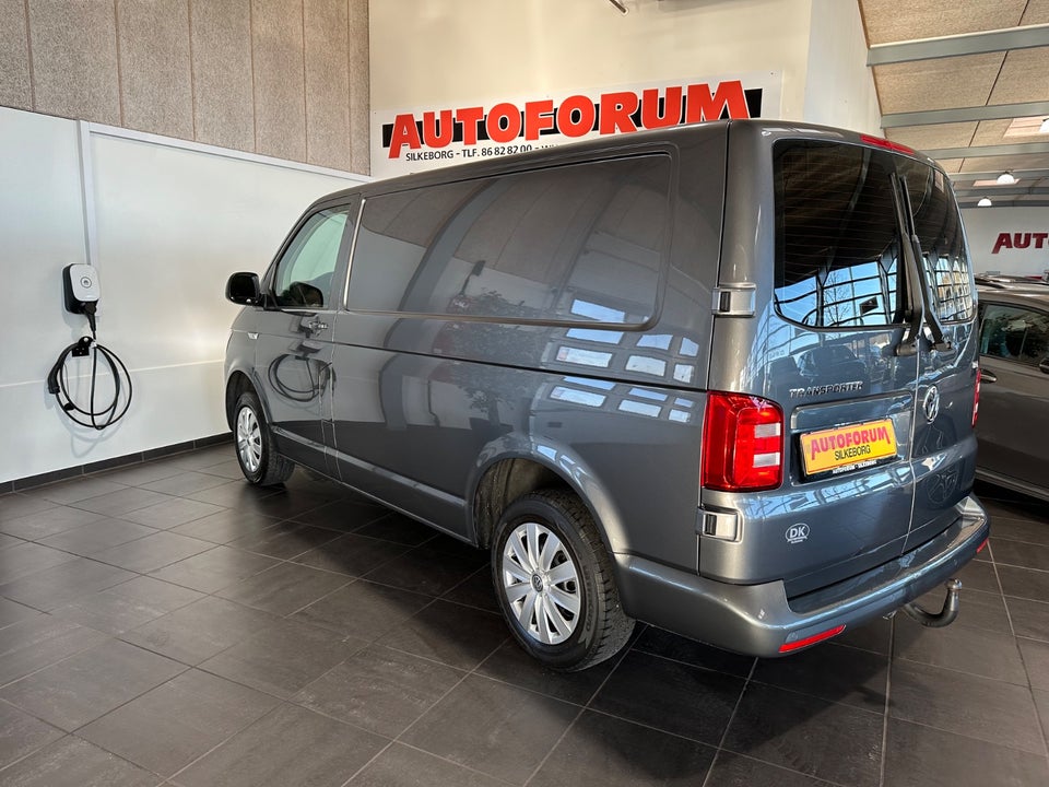 VW Transporter 2,0 TDi 150 Kassevogn DSG kort