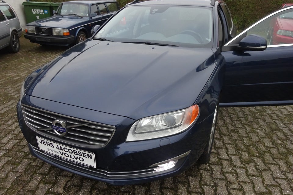 Volvo V70 3,0 T6 304 Summum aut. AWD 5d