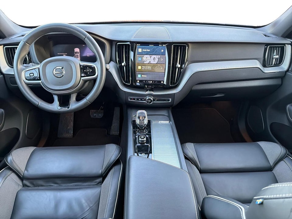 Volvo XC60 2,0 T8 ReCharge Plus Dark aut. AWD 5d