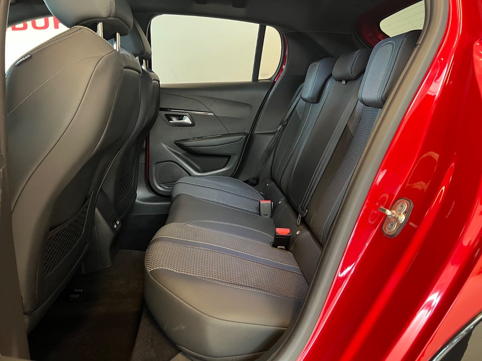 Peugeot 208 1,2 PureTech 100 GT 5d