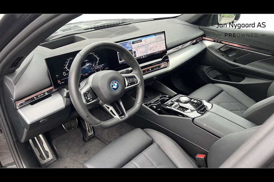 BMW i5 eDrive40 M-Sport 4d