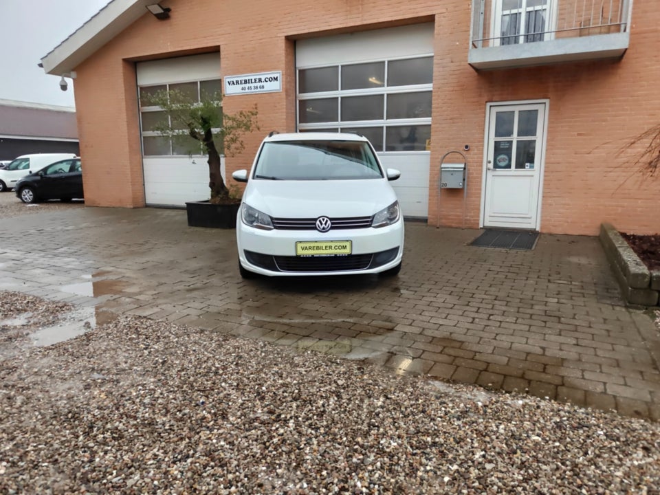 VW Touran 1,6 TDi 105 Comfortline BMT Van 5d