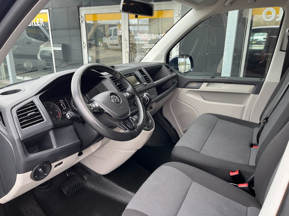 VW Transporter 2,0 TDi 140 Kassevogn DSG kort
