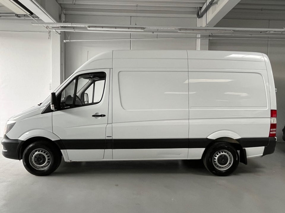 Mercedes Sprinter 216 2,2 CDi R2 Kassevogn aut.