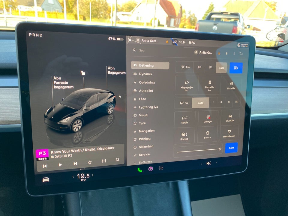 Tesla Model Y Long Range AWD 5d