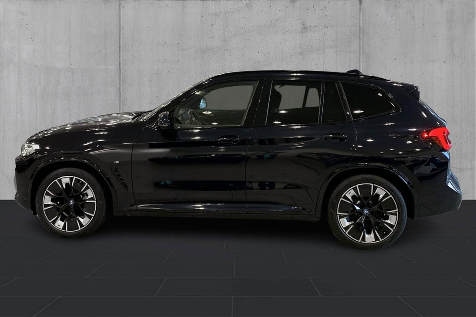 BMW iX3 Charged Plus 5d