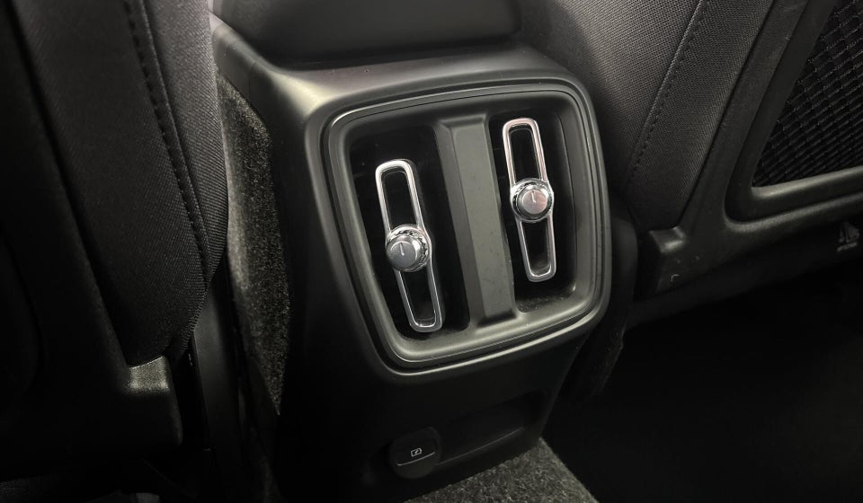 Volvo XC40 P6 ReCharge Plus 5d
