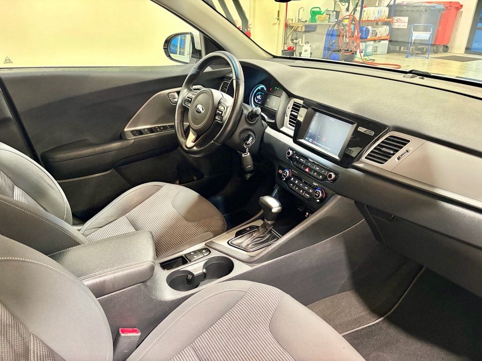 Kia Niro 1,6 HEV Comfort DCT 5d