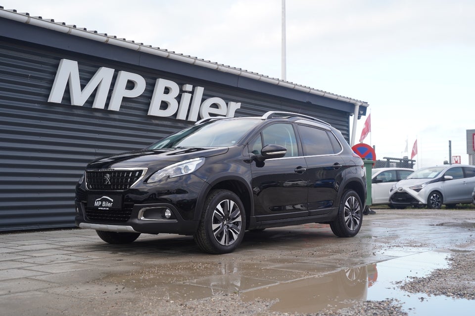 Peugeot 2008 1,2 PureTech 110 Prestige Sky 5d