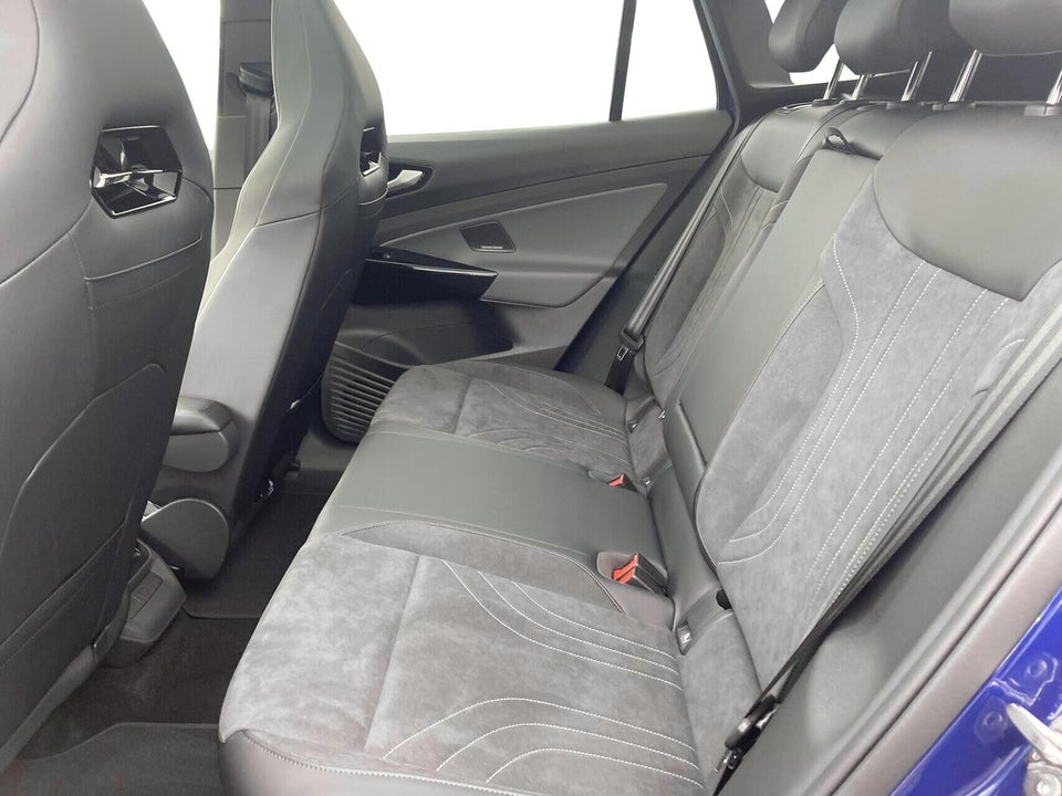 VW ID.4 77 Style+ 5d