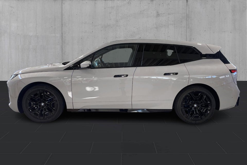 BMW iX xDrive45 M-Sport 5d