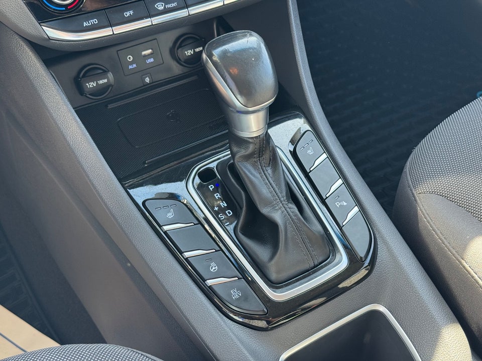 Hyundai Ioniq 1,6 PHEV Premium DCT 5d