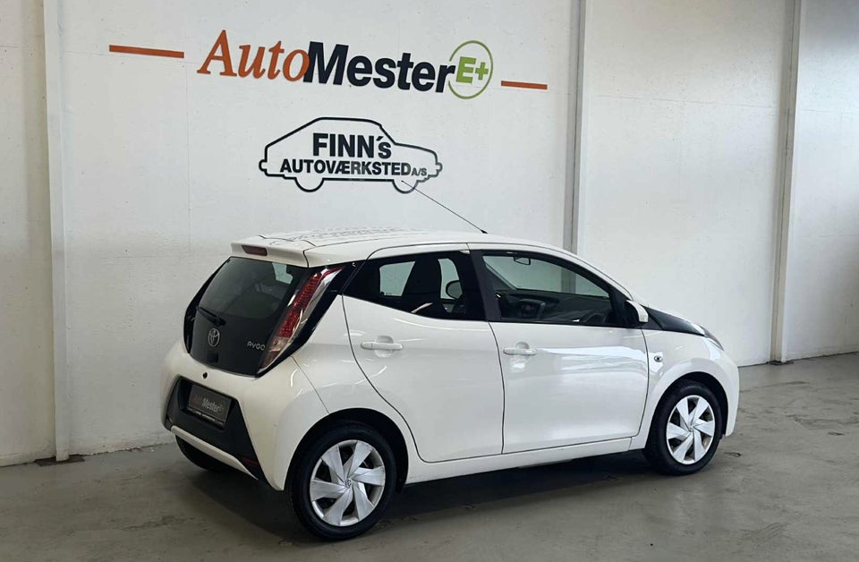 Toyota Aygo 1,0 VVT-i x-touch 5d