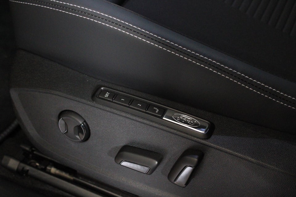 Ford Capri 84 Premium Extended Range AWD 5d