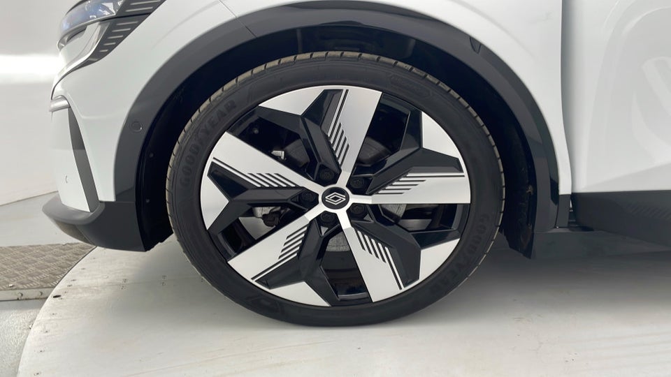 Renault Megane E-Tech 60 Techno 5d