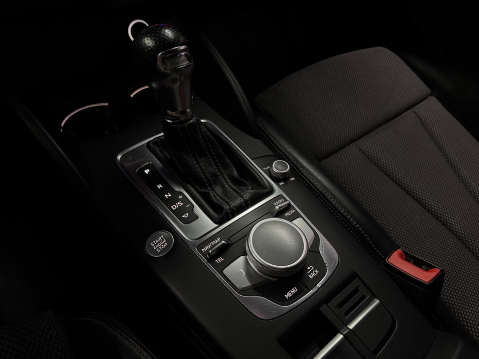 Audi A3 1,4 e-tron S-line Sportback S-tr. 5d