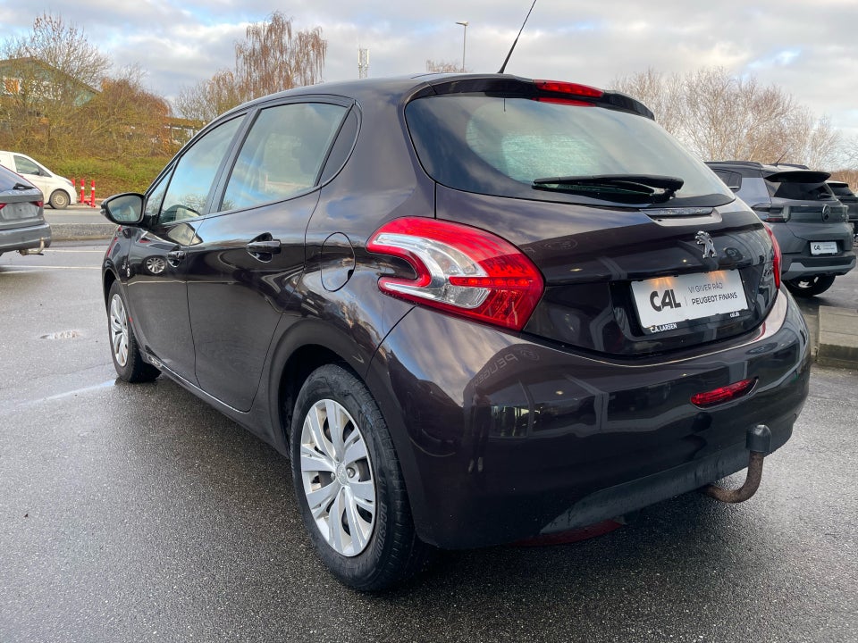 Peugeot 208 1,2 VTi Active 5d