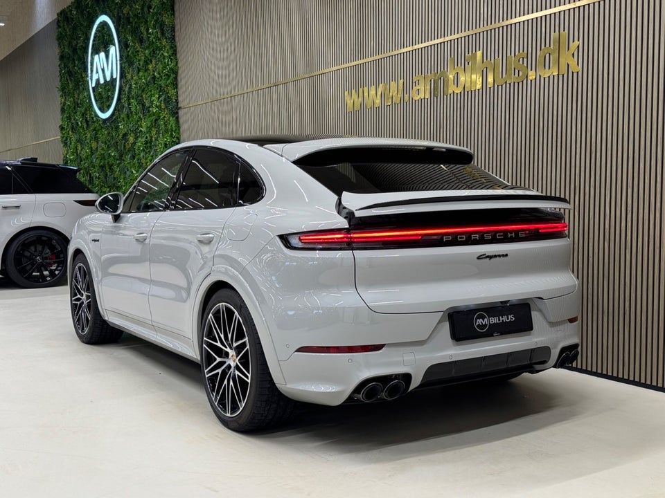 Porsche Cayenne 3,0 E-Hybrid Coupé Tiptr. 5d