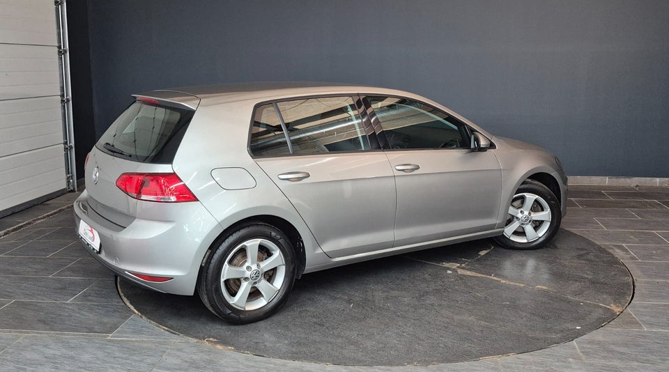 VW Golf VII 1,4 TSi 122 Trendline DSG BMT 5d