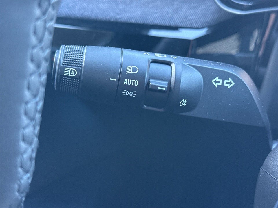 Renault 4 E-Tech 52 Techno 5d